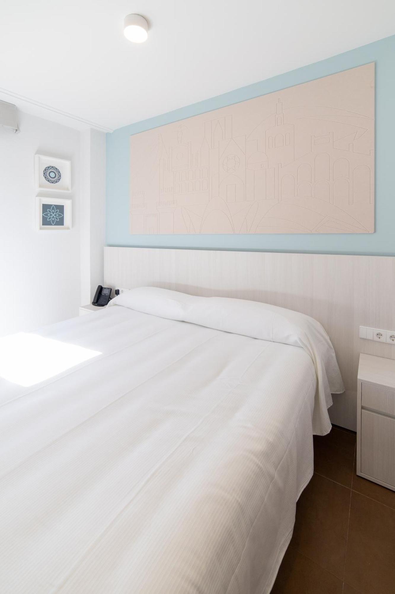 Hotel Alkazar Valensiya Dış mekan fotoğraf