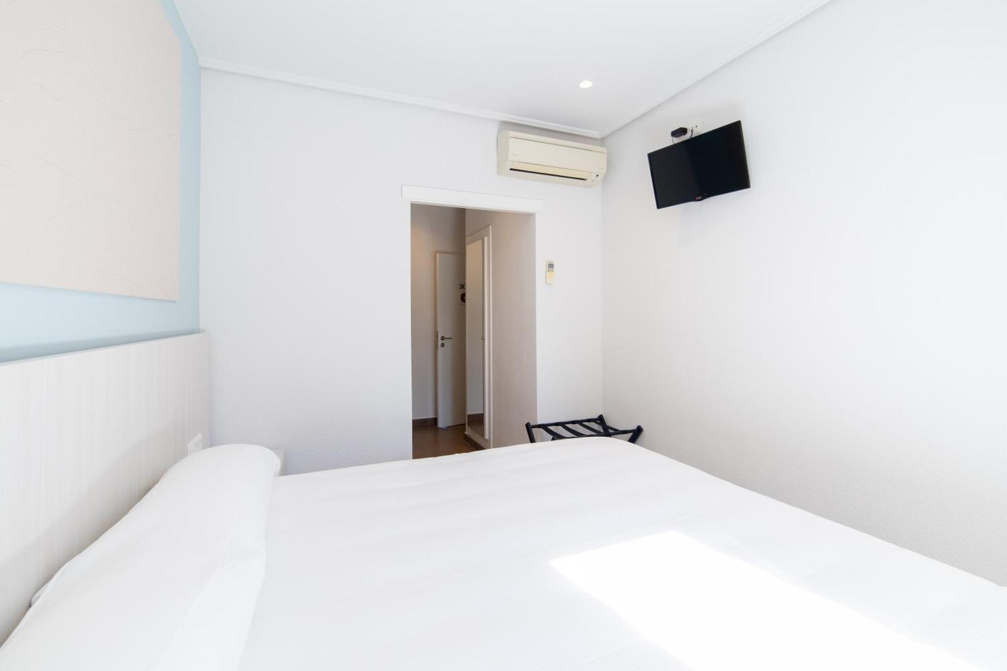 Hotel Alkazar Valensiya Dış mekan fotoğraf