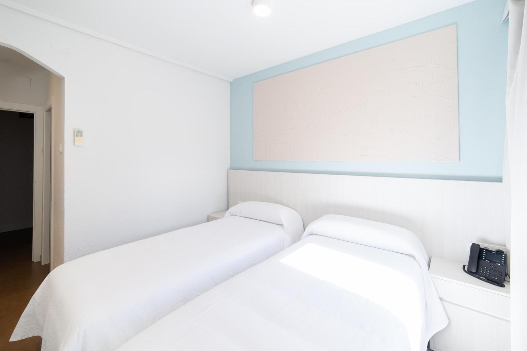 Hotel Alkazar Valensiya Dış mekan fotoğraf