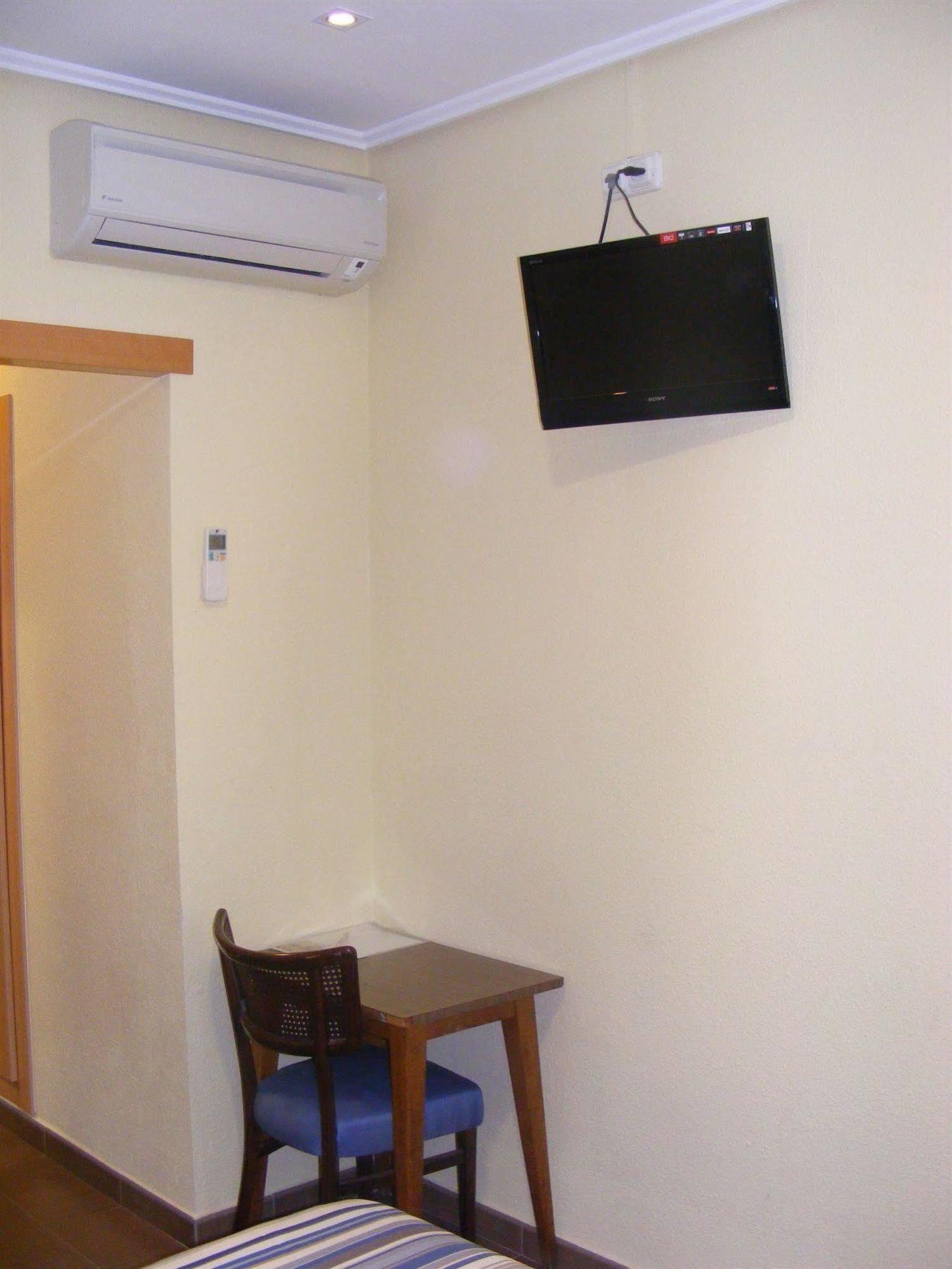 Hotel Alkazar Valensiya Dış mekan fotoğraf