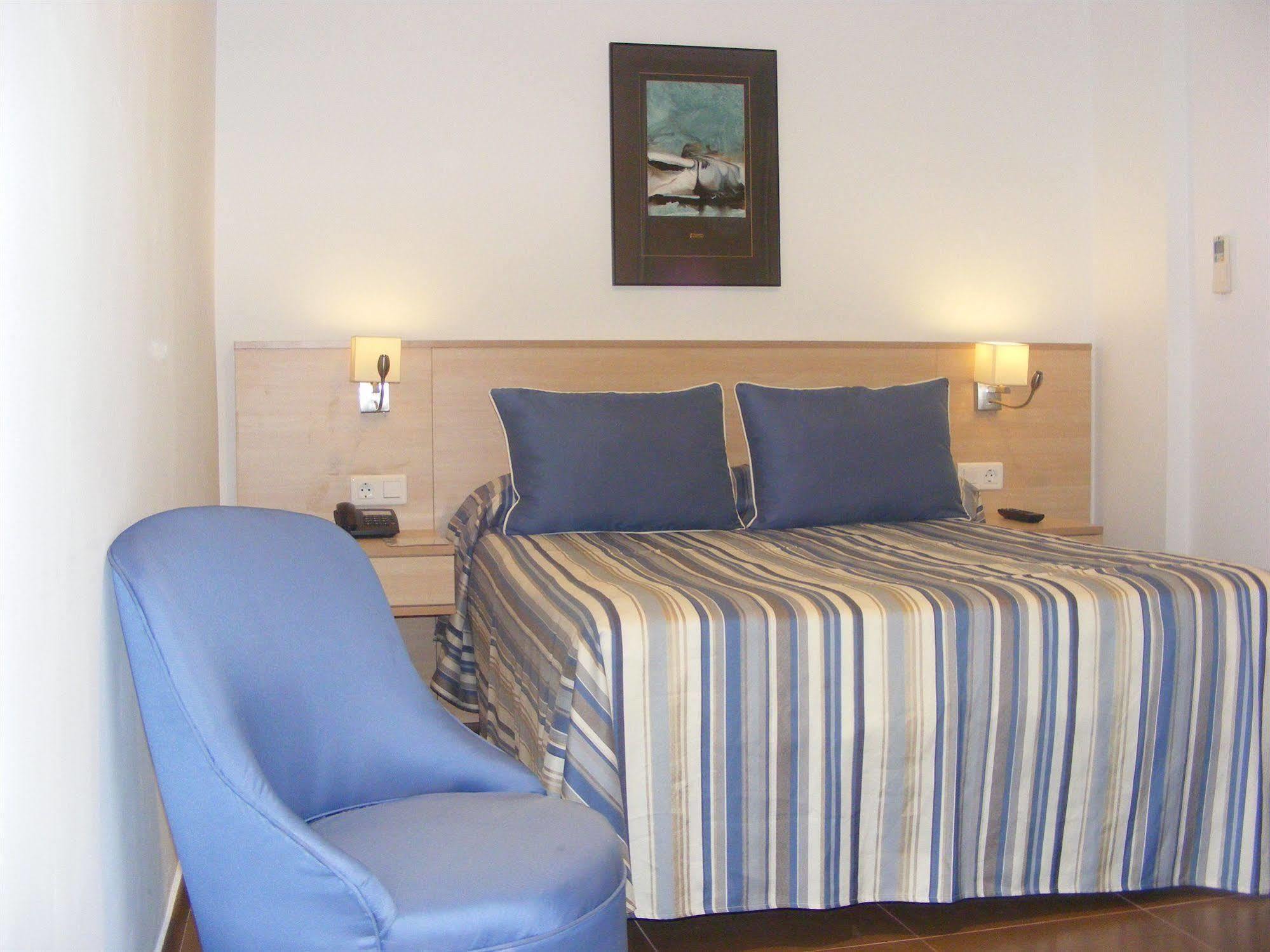 Hotel Alkazar Valensiya Dış mekan fotoğraf