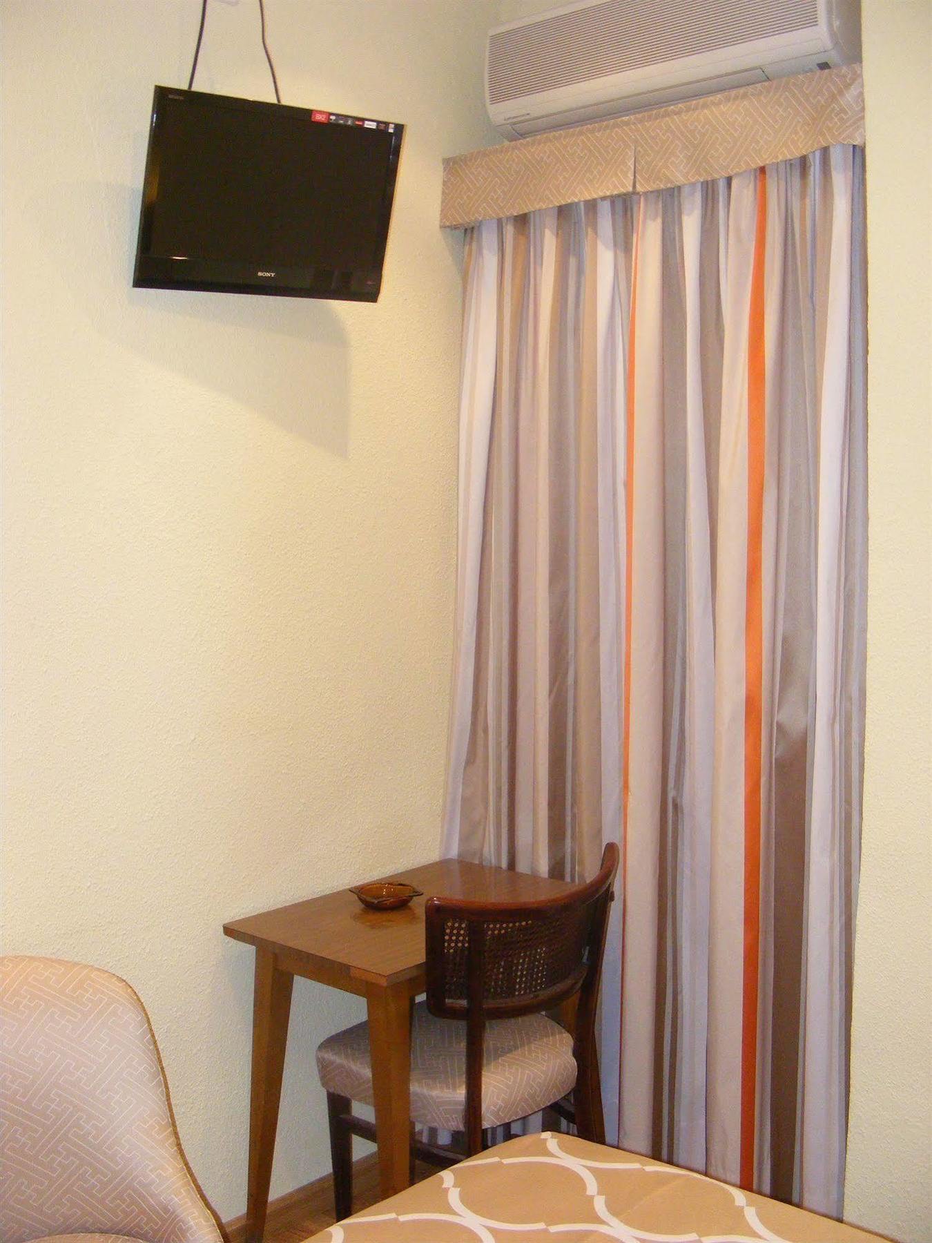 Hotel Alkazar Valensiya Dış mekan fotoğraf