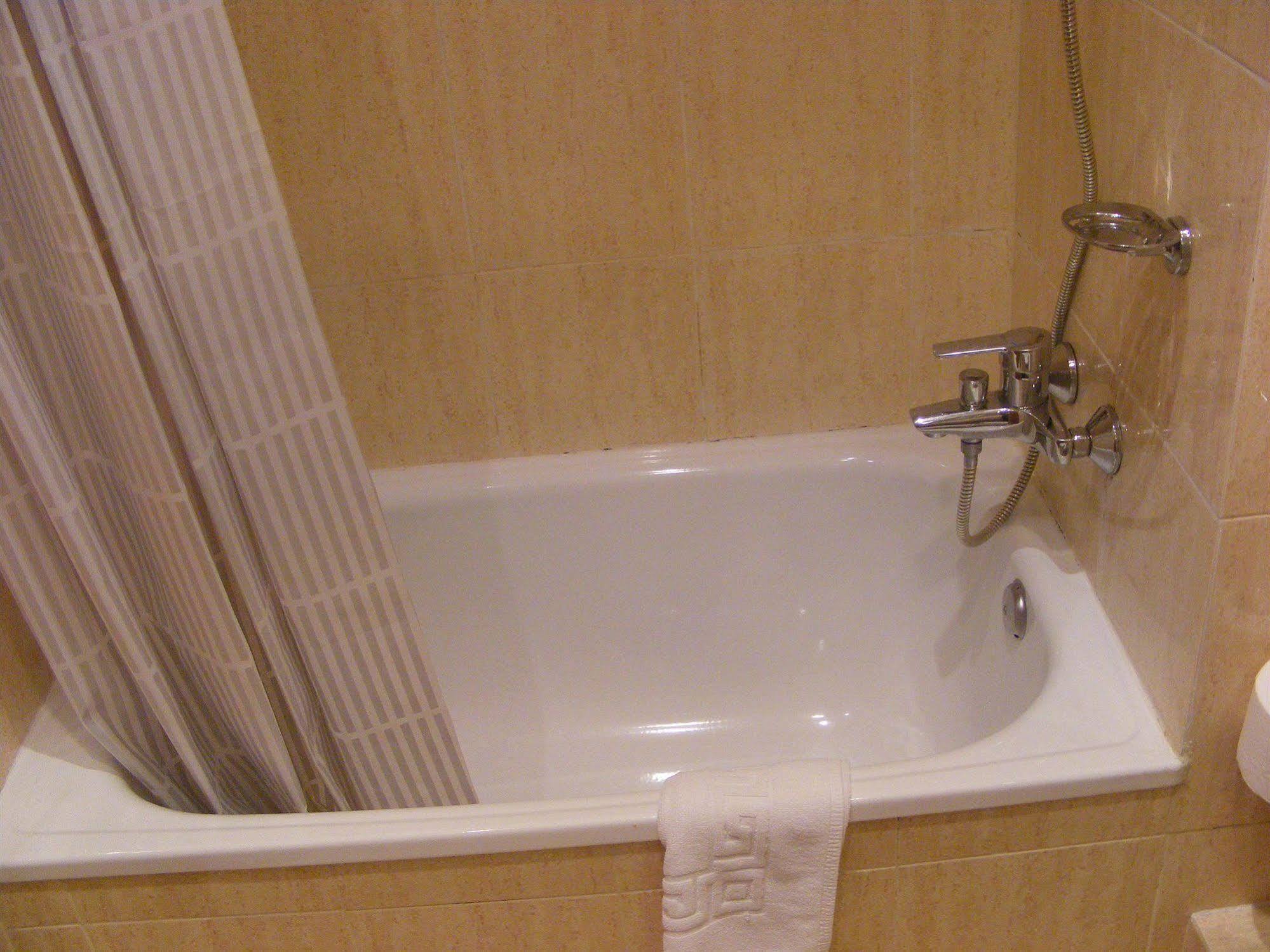 Hotel Alkazar Valensiya Dış mekan fotoğraf